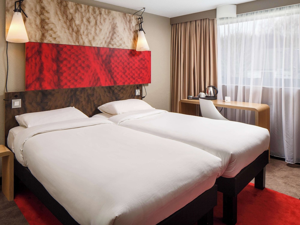 غرفة قياسية بسريرين منفصلين لذوي الإعاقة، IBIS HAMBURG ST PAULI MESSE 6/10