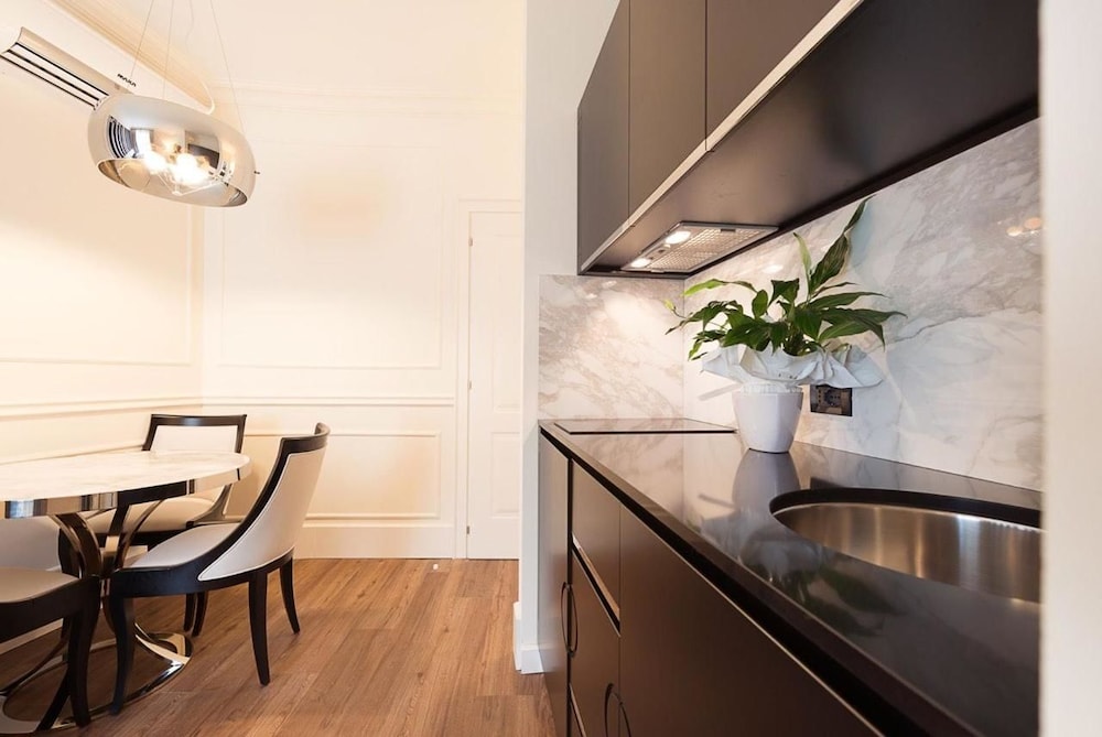 Aparthotel Verona House 6/50