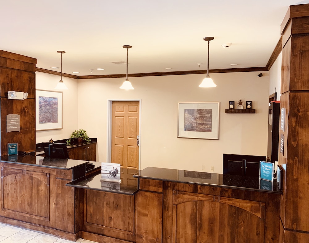 Staybridge Suites Albuquerque Airport 4/59