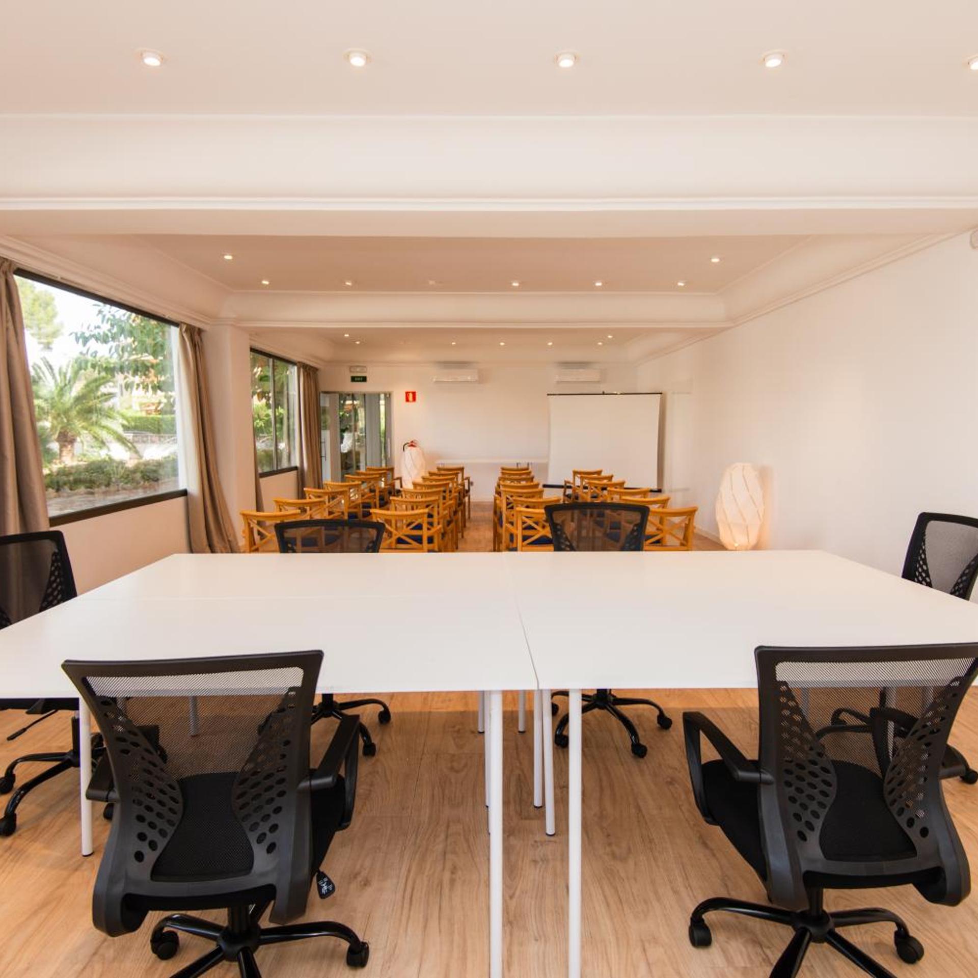Petit Garden Hotel by Flacalco 38/50