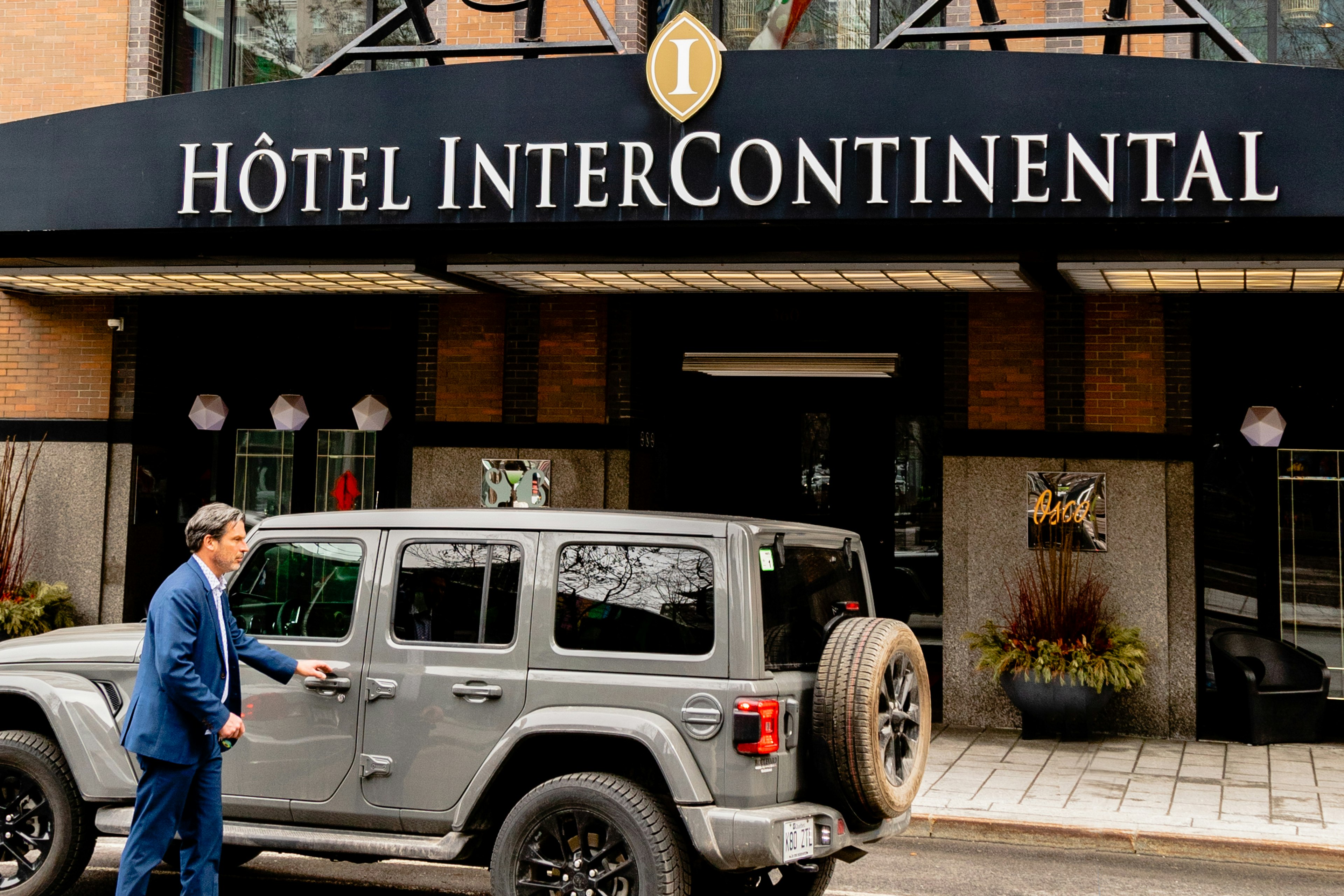INTERCONTINENTAL MONTREAL 8/81