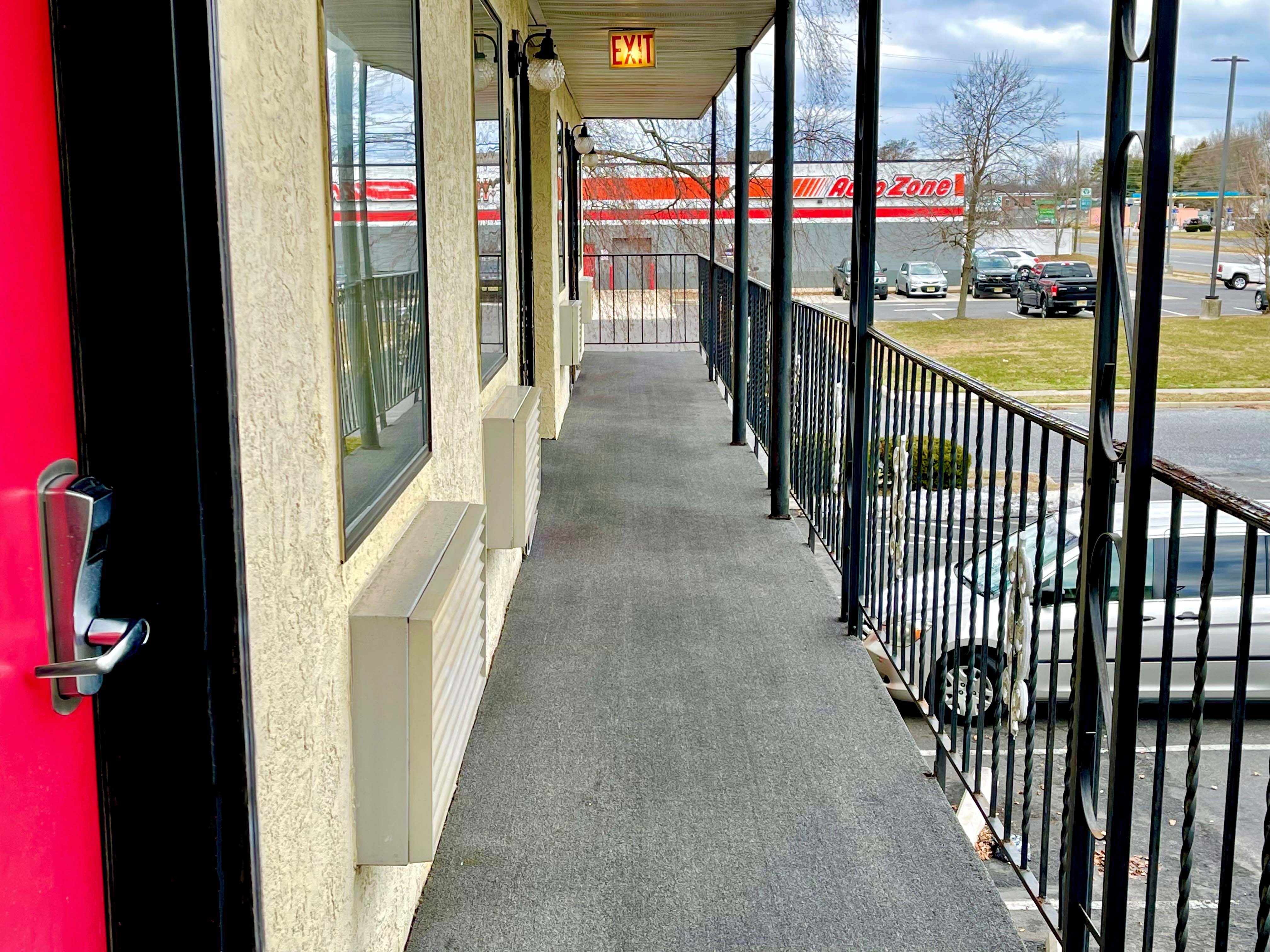 Red Carpet Inn Williamstown NJ 13/15