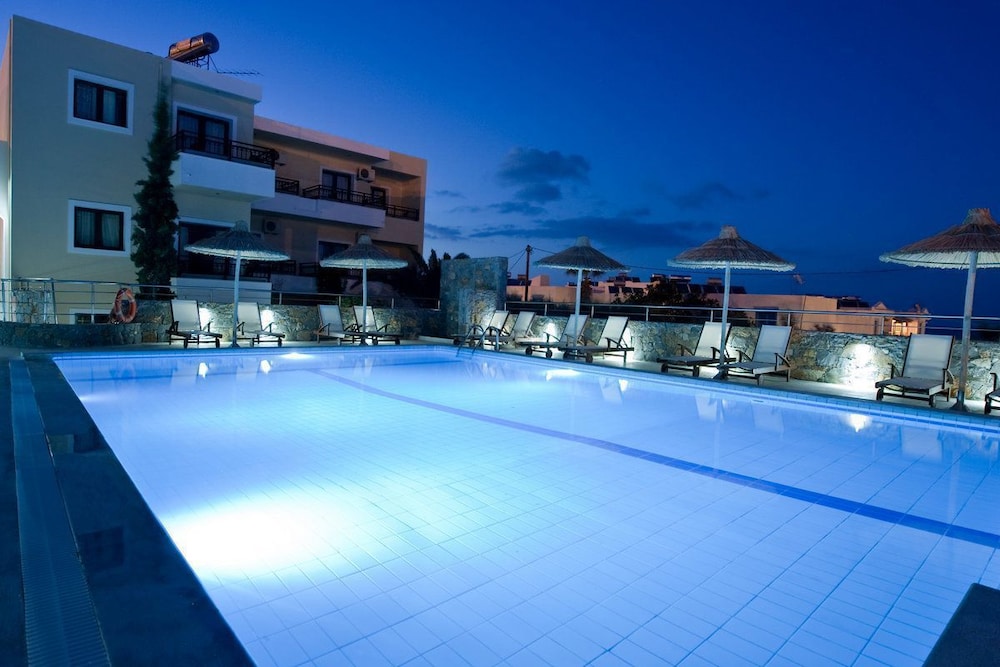 Dias Hotel and Apartments 16/50