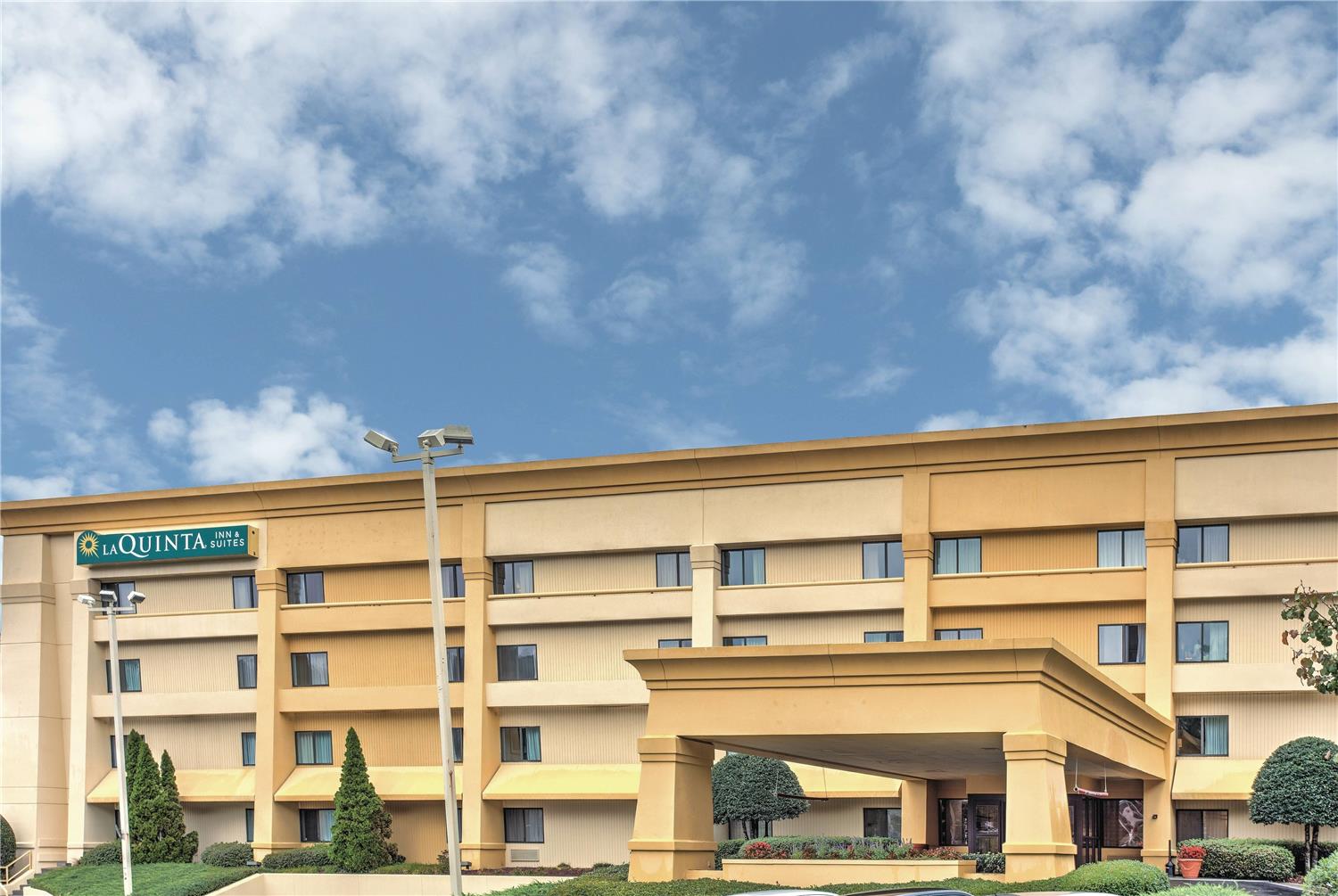 La Quinta Inn & Suites by Wyndham Atlanta Roswell 5/47