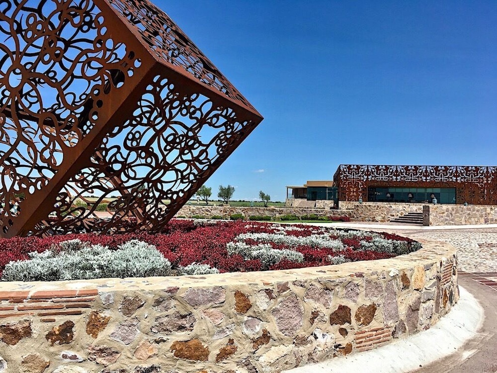 Hotel Tres Raices 47/55