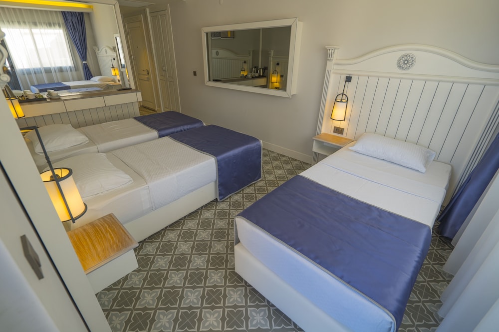 Marmaris Natalie S Beach Hotel 12/60