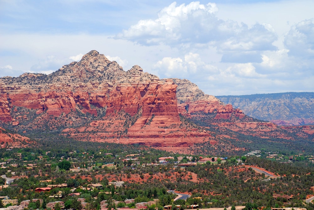 Holiday Inn Express Sedona Oak Creek 64/73