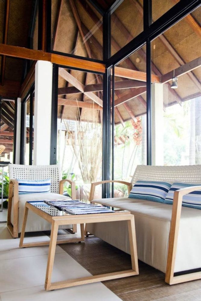 FISHERMANS VILLAGE RESORT 26/32