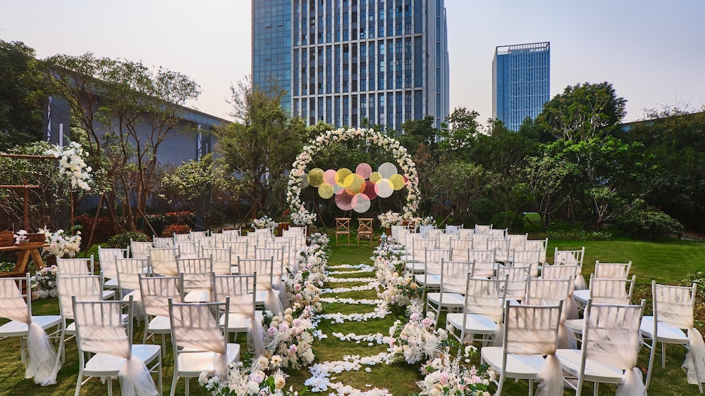 Crowne Plaza Wuhan Development Zone 35/82