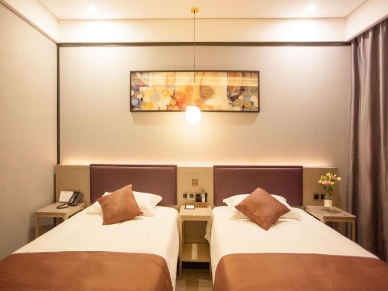 Gya Jiaxing Tongxiang City Century Avenue Hotel 5/16