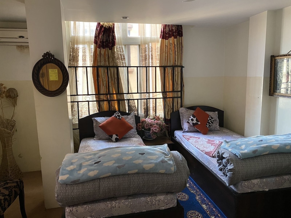 Hotel Swastik 16/27