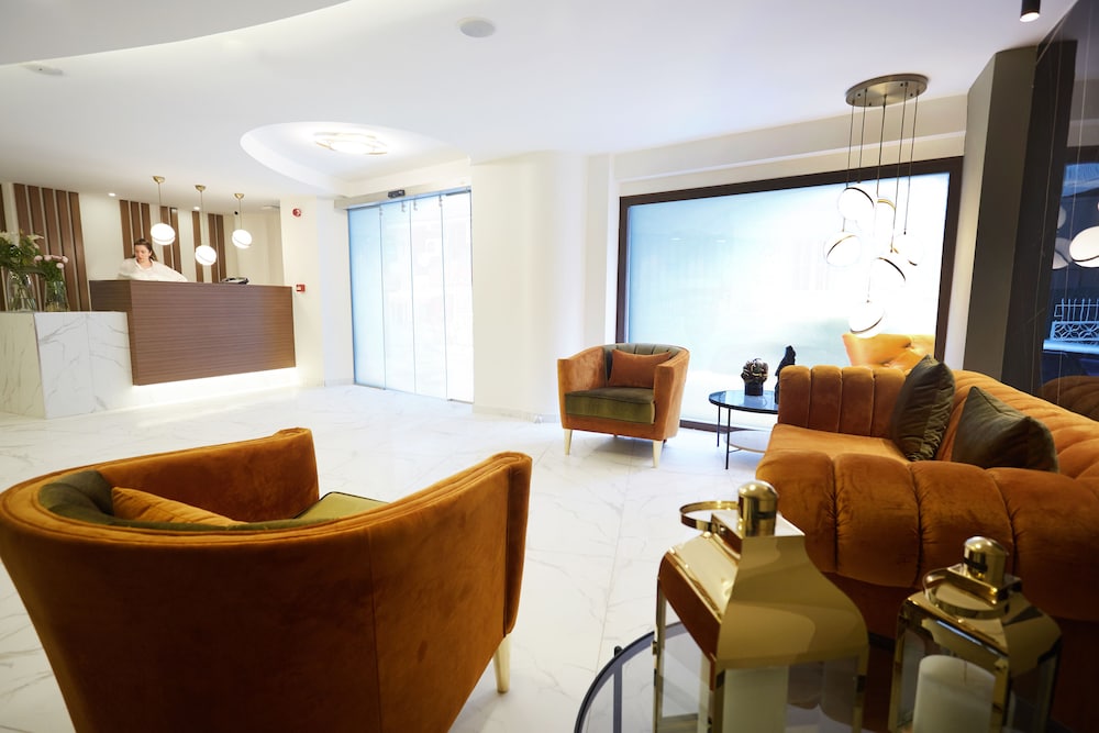 Mira Otel Alsancak 23/34