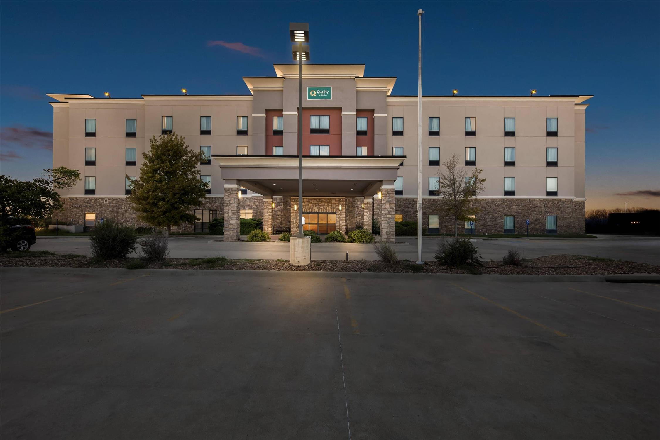 Quality Inn - Pratt 28/28