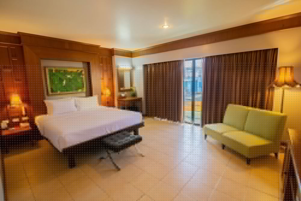 C N Hotel Patong 16/46