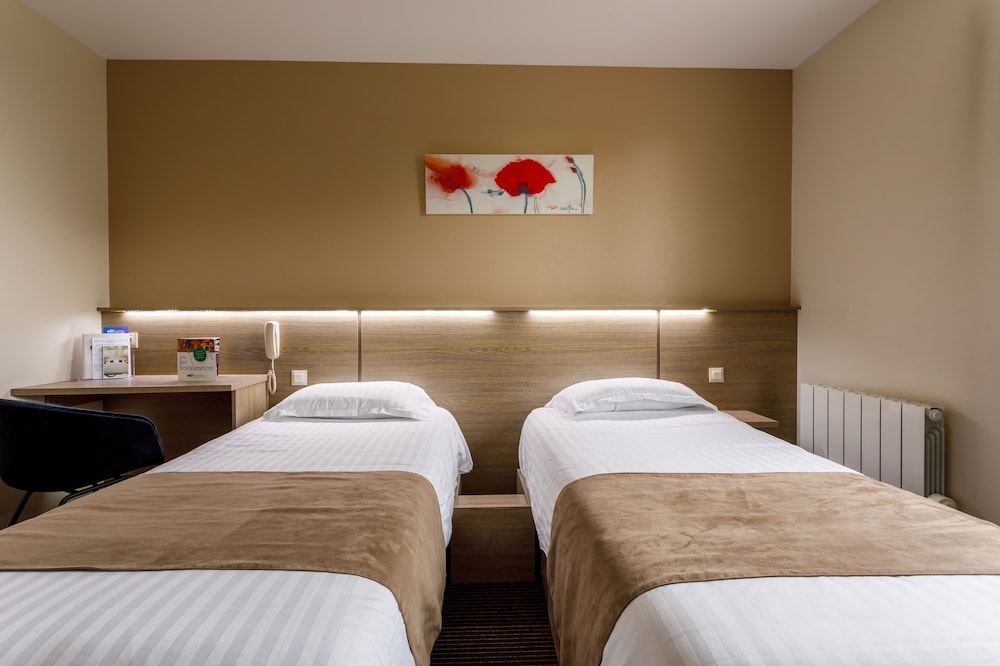 Brit Hotel Fougeres - Hotel Du Parc 21/69
