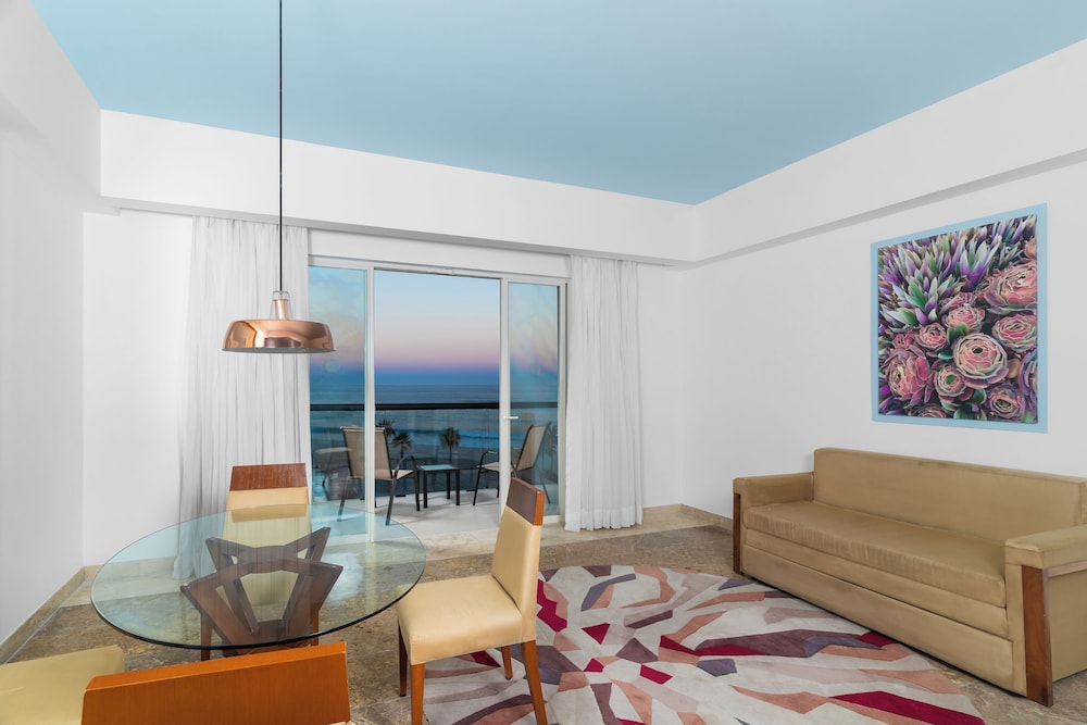 BelAir Sunclub Hotel Cabos 37/58