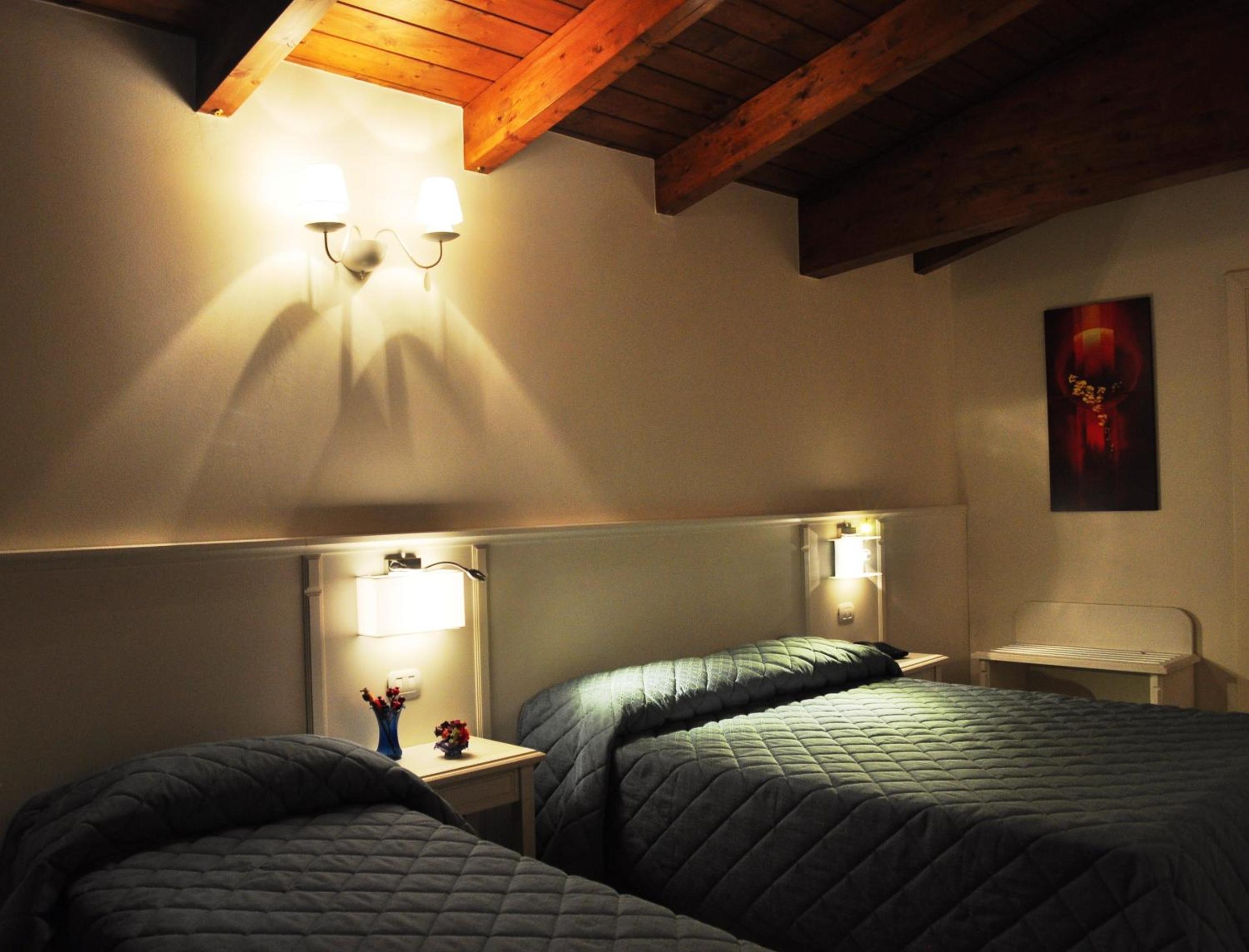 Hotel &amp; Residence Centova 25/51