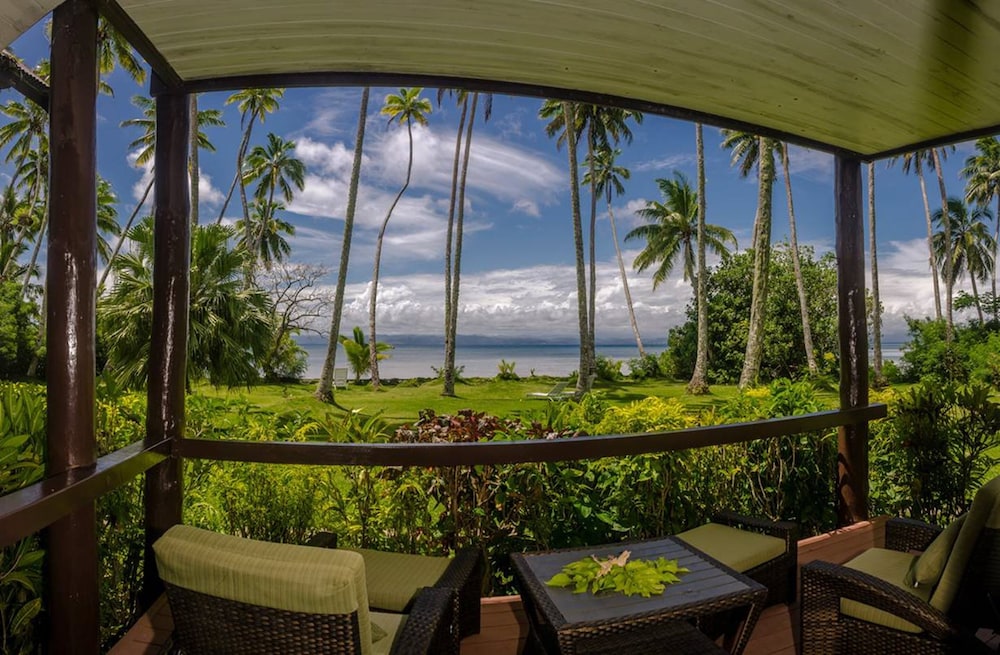 Beqa Lagoon Resort 9/70