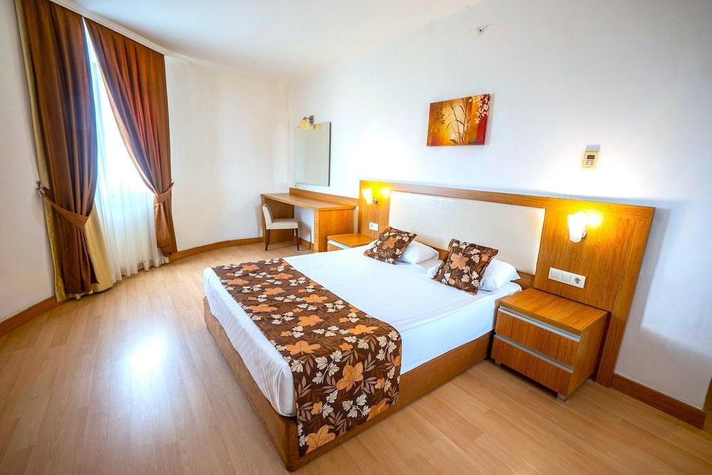 Cenger Beach Resort & Spa 11/50