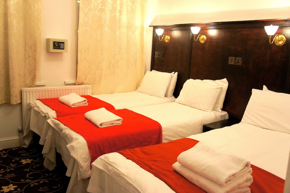 Plaza London Hotel 33/60