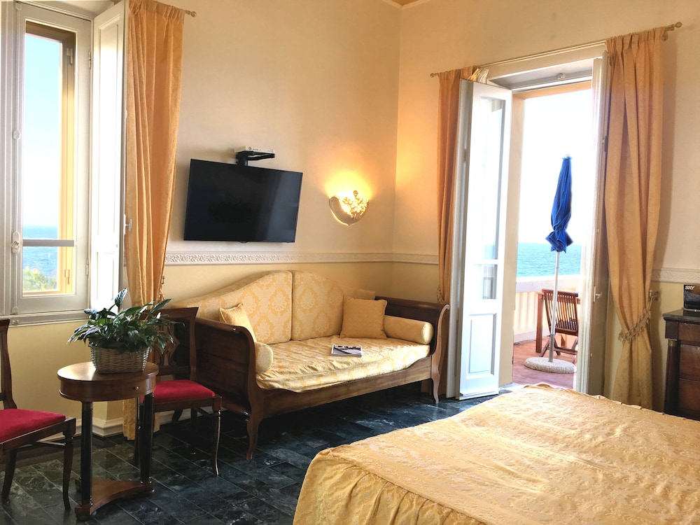 Villa Las Tronas 28/50