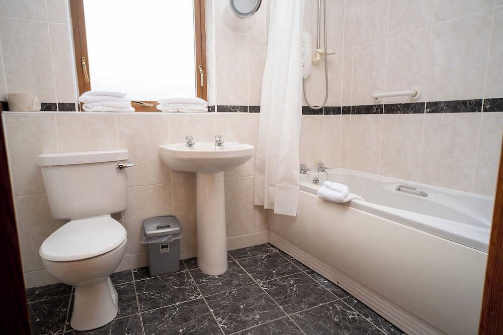 Hotel Doolin 48/50