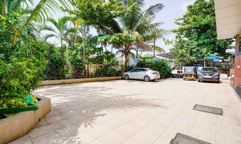 Hotel Srikrishna Paradise 42/46