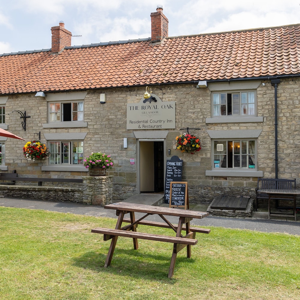 The Royal Oak Inn 42/49