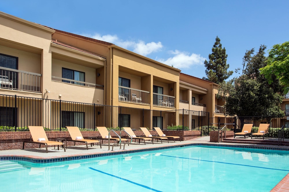 Courtyard by Marriott Pleasanton in PLEASANTON - CA