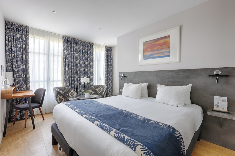 City, Privilege, King Bed
