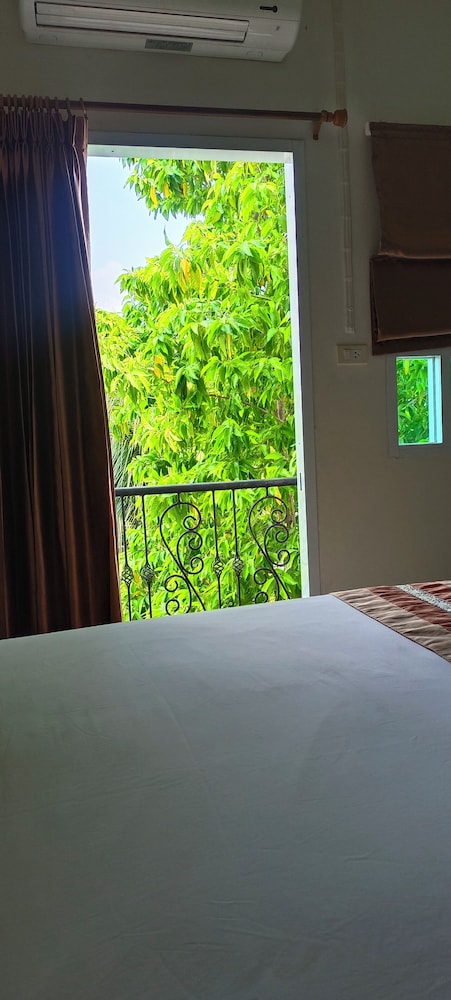 Maesot Siri Hotel 30/50
