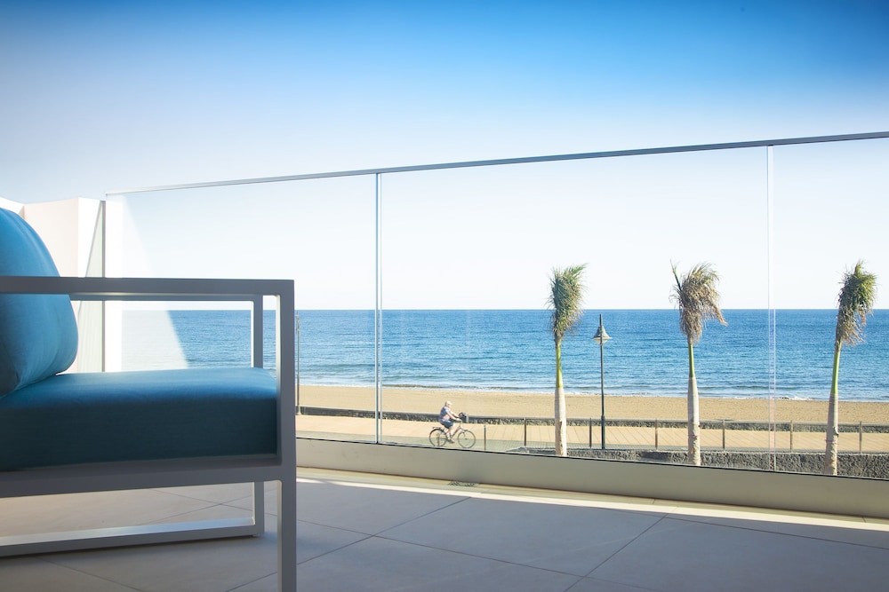 Hotel Lava Beach 27/56