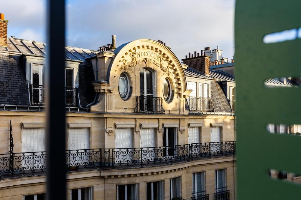 Bonsoir Madame 61/65