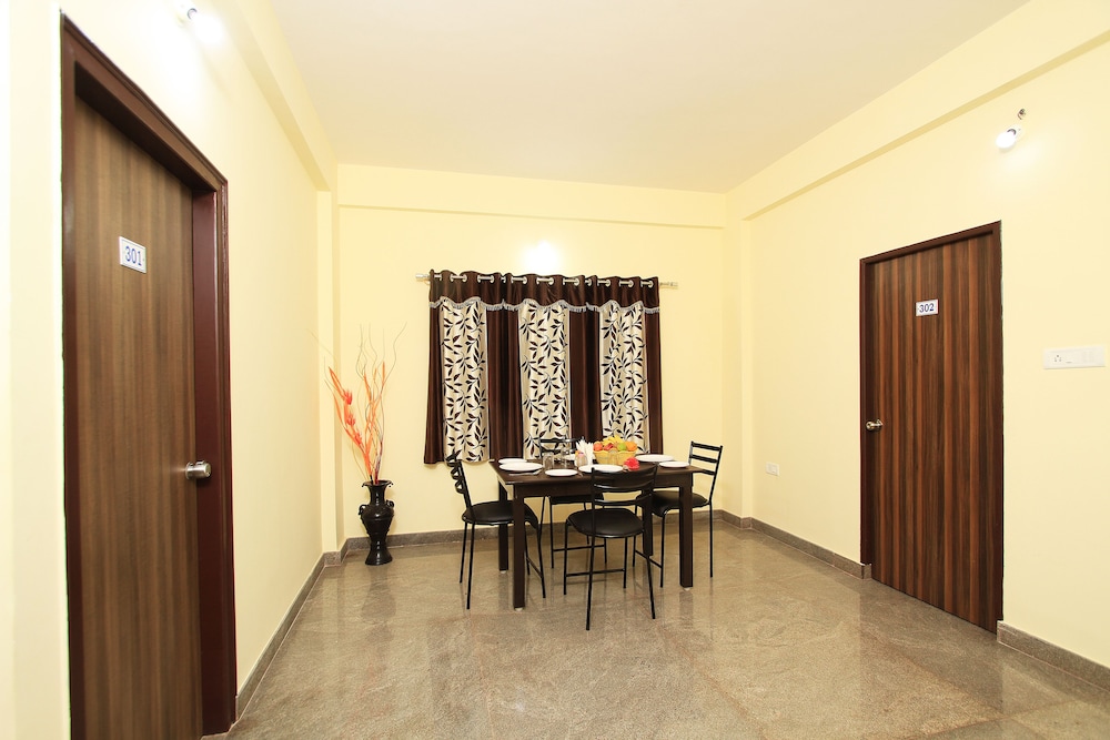 Tranzotel Bangalore Airport Hotel 43/47