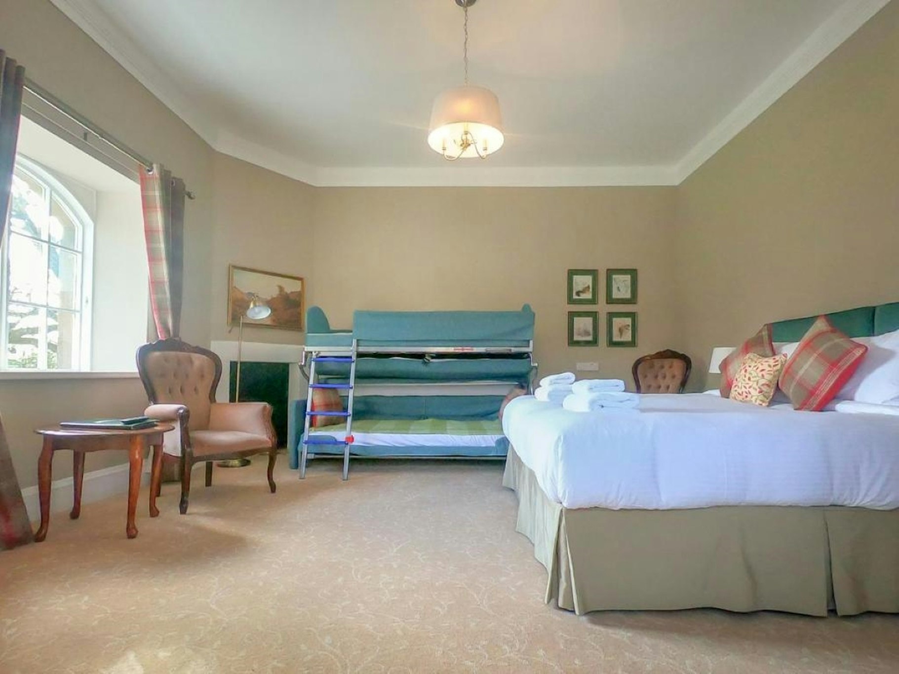 Coul House Hotel 2/19