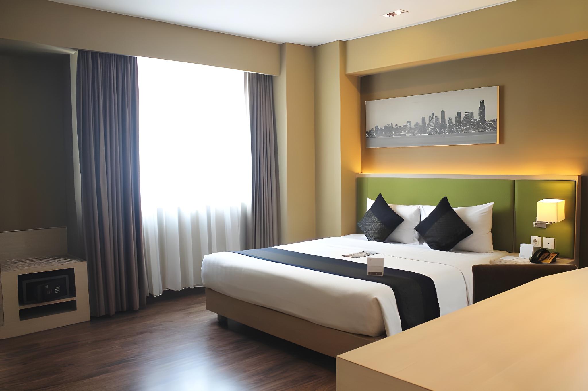 Executive, Suite, Quintuple