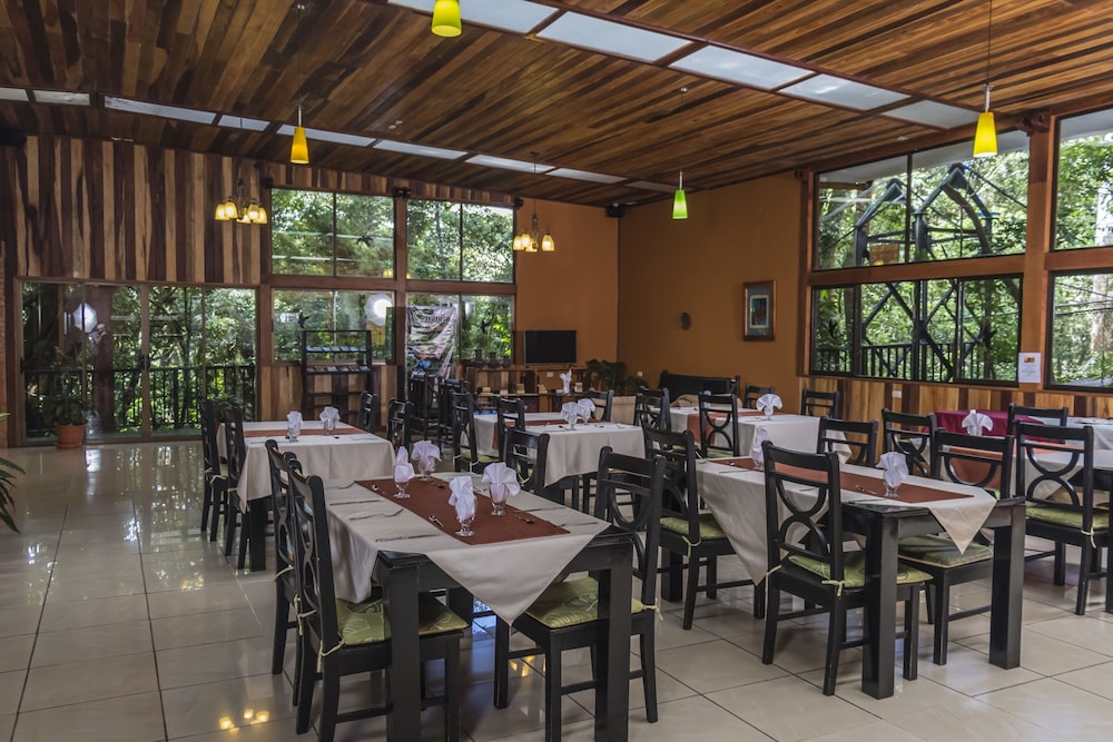 Monteverde Luxury Hotel 61/67