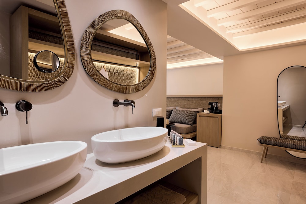 Amazon Mykonos Resort And Spa 45/46