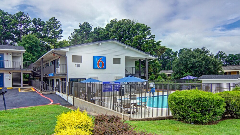 Motel6 Longview, TX 60/64