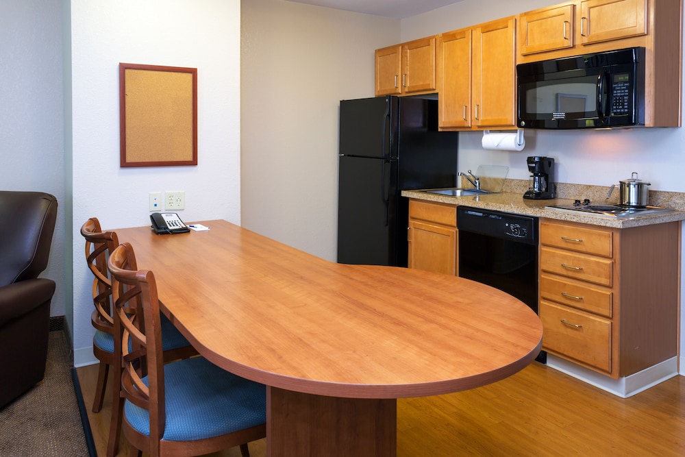 Candlewood Suites Idaho Falls 32/41
