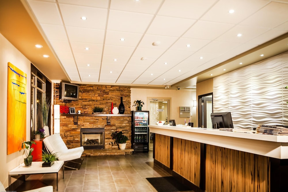 Coast Osoyoos Beach Hotel 7/50
