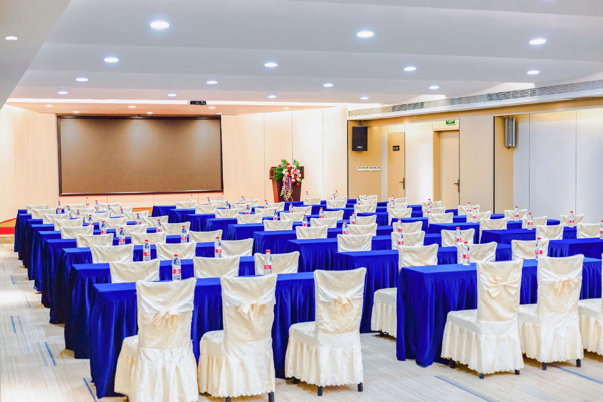 Vienna Hotel (Dongguan Chang'an Railway Station Bubugao) 39/46