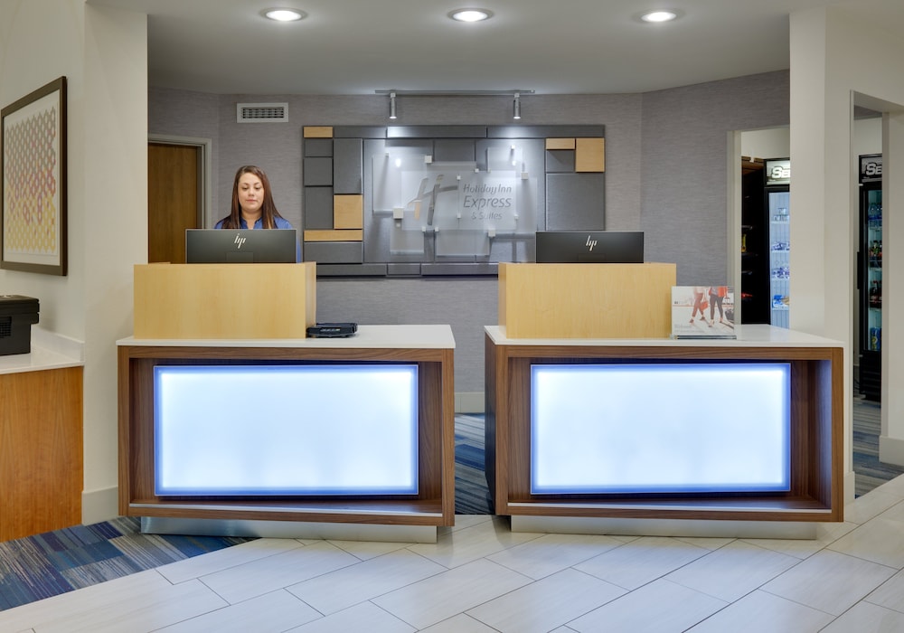 Holiday Inn Express Hotel Suites Scottsbluff Gering 9/57