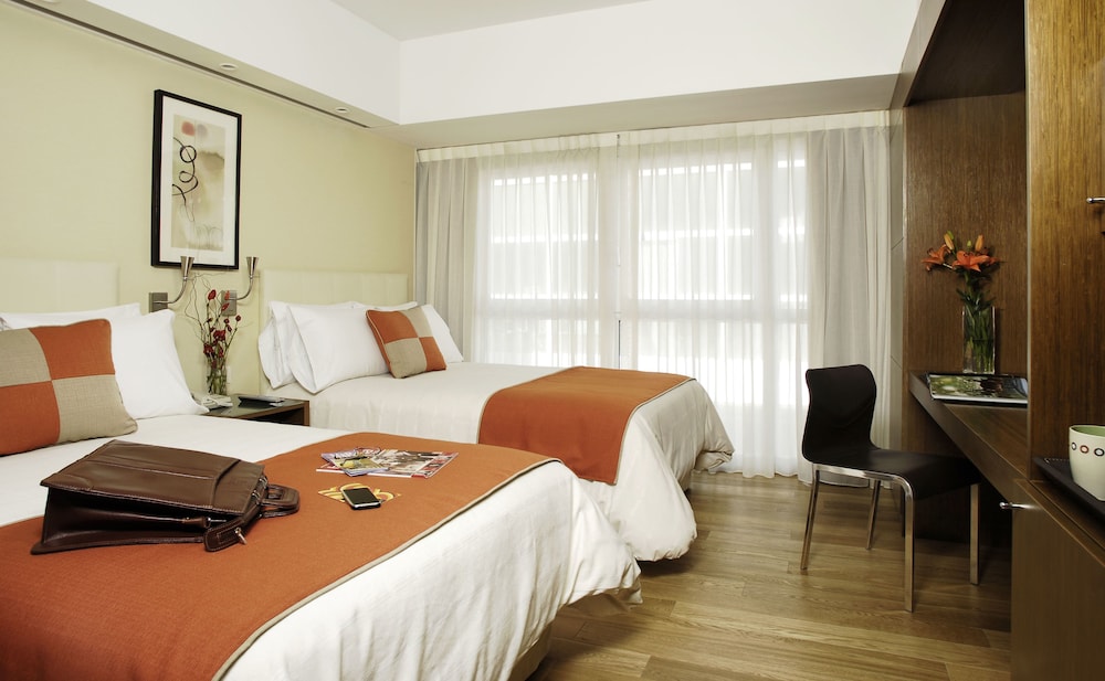 SUPERIOR, 2 DOUBLE BEDS