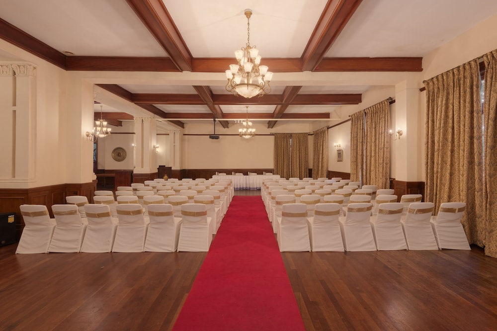 Grand Hotel Nuwara Eliya 33/50