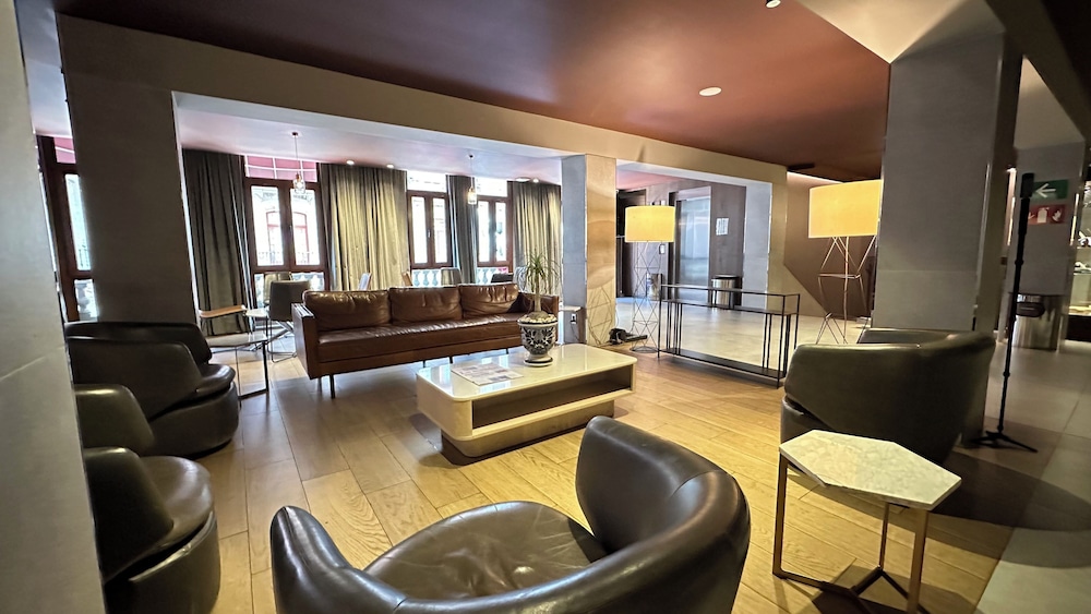 The Ritz Ex Tulip Inn 26/43