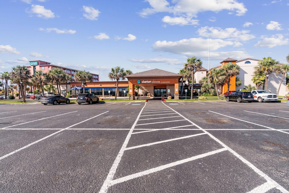Beachfront Palms Resort Galveston, an Ascend Collection Hotel 40/43