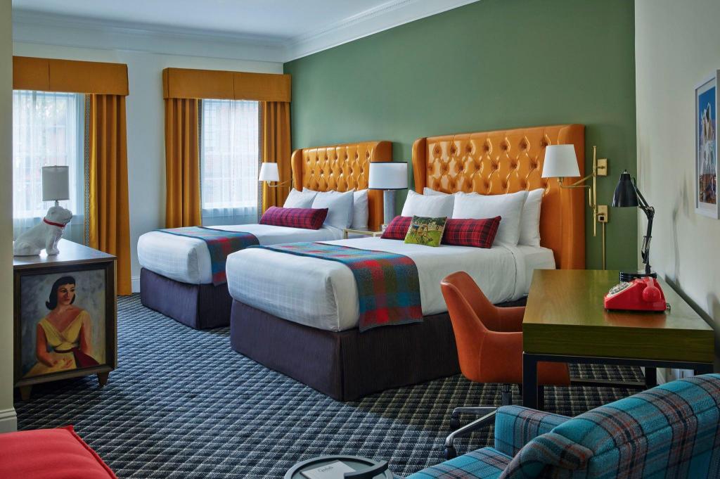 Athena, Suite، Graduate Athens 2/3