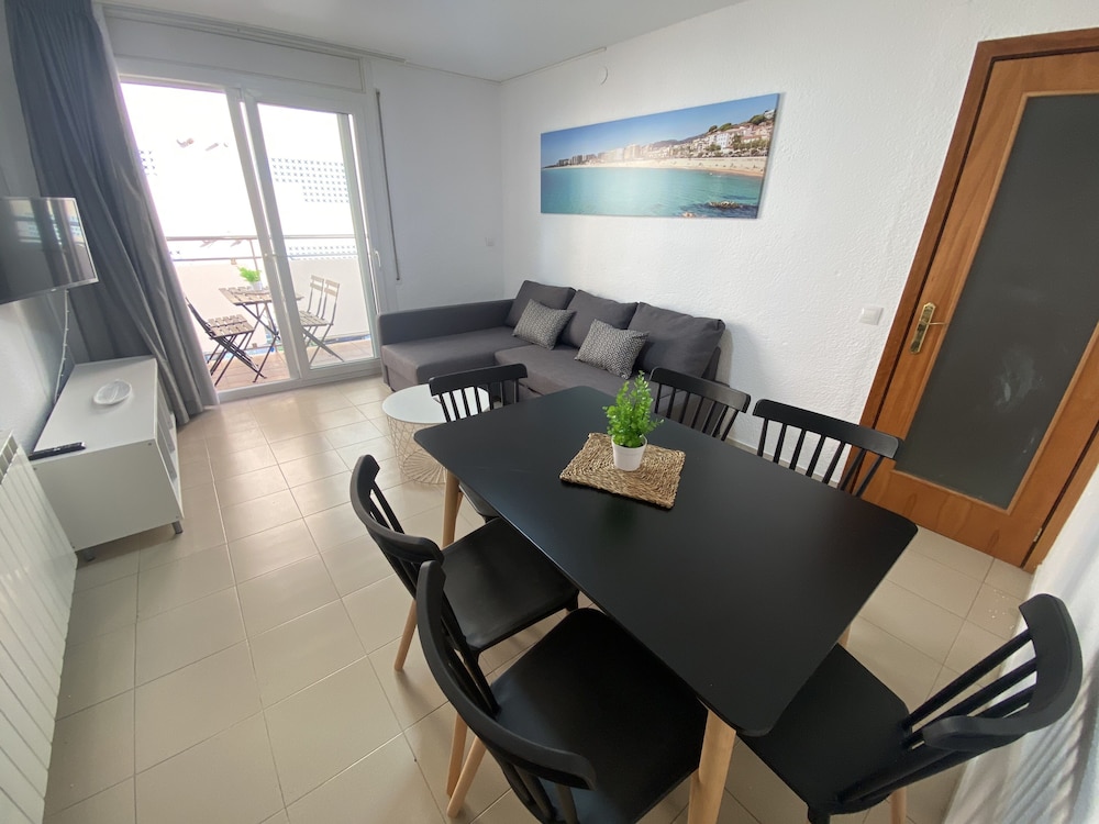 Apartamentos AR Isern 32/34