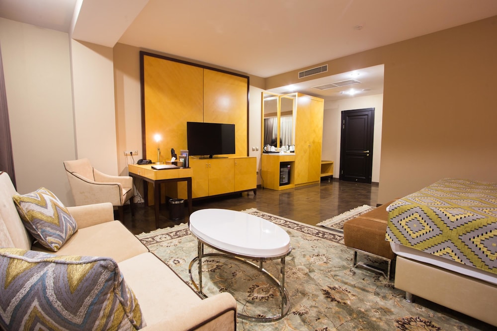 BEST WESTERN PLUS ASTANA 30/33